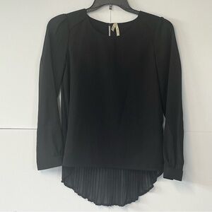 Women’s Truth NYC Black Sheer Blouse. Size Small.